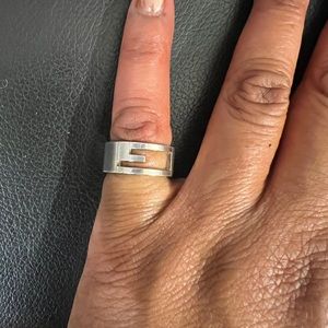 GUCCI Ring sterling silver Branded G